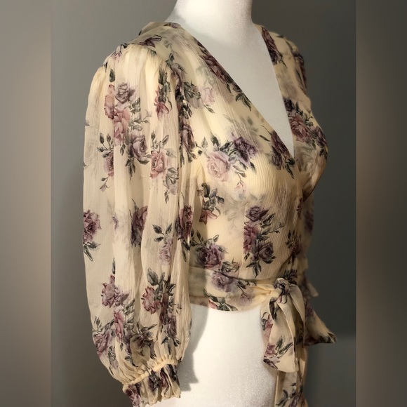 **SOLD** 🌸 LoveShackFancy 🌸 Domino Silk Wrap Top XS - Picture 4 of 16